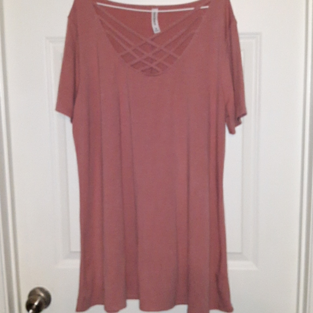 Zenana 3x criss cross top